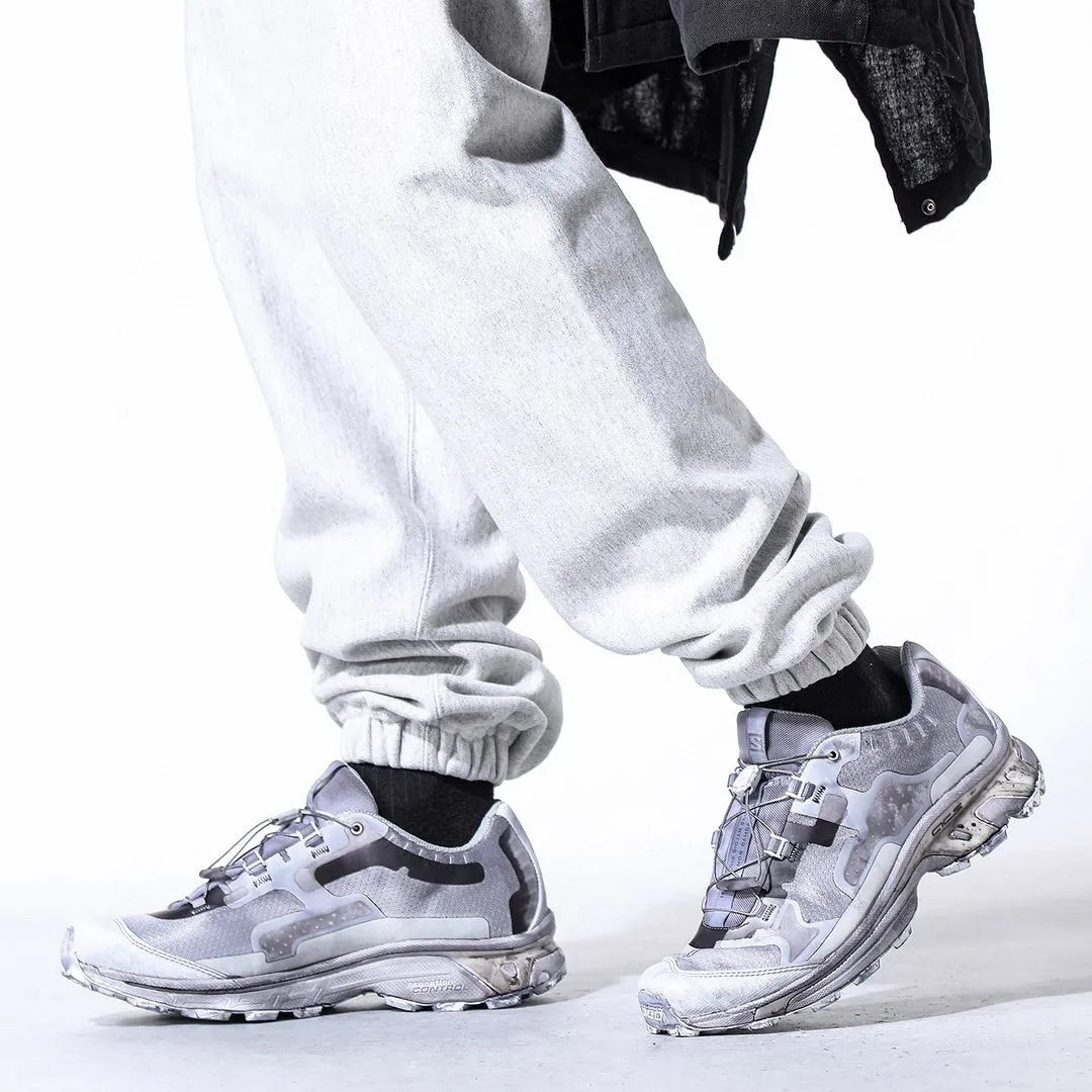SAINT MICHAEL ARCH SAINT SET PANTS/BLACK The latest SAINT LOGO sweatpants, washed black/gray gray S-XL, custom woven and dyed, black surface and gray bottom fabric, same as the original version, original level straight cracking pulp, original cut and loose fit